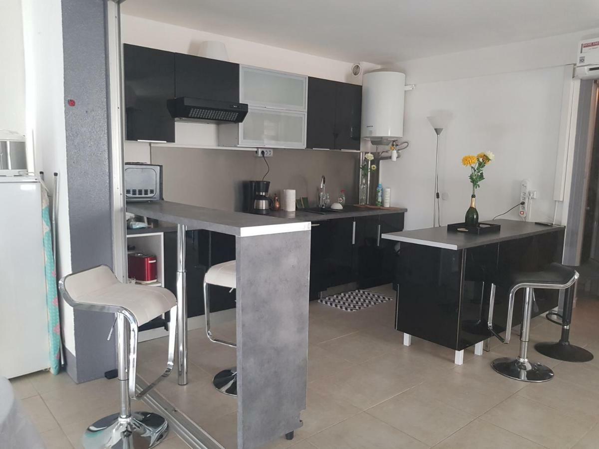 Canet Centre Ville Et Plage - Equipe Avec Climatisation Exterior foto